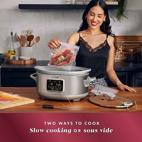 Crock-Pot 7 Quart Programmable Cook & Carry Slow Cooker DQUP